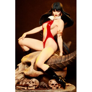 Vampirella Premium Format Figure 1/4 33 cm